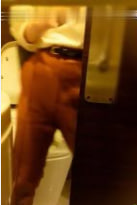 茶餐厅女厕偷拍全景：多位小姐姐如厕露阴毛，刺激亮点一网打尽！